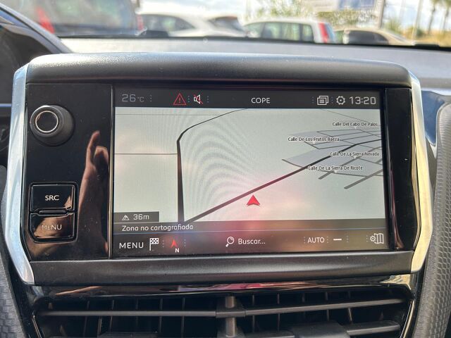 PEUGEOT 2008 ALLURE 1.2 E-THP AUTO SPANISH LHD IN SPAIN 82000 MILES 1 OWNER 2017